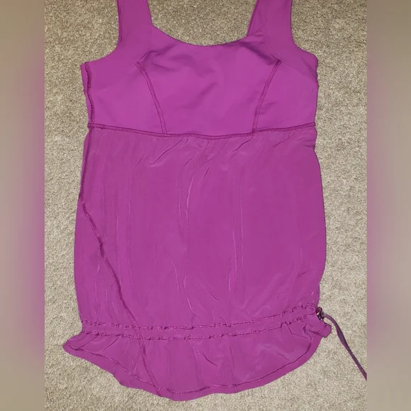 Lululemon Tank Top with a cinched waist - Picture 5 of 13